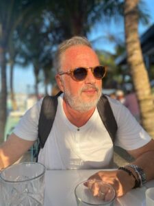 Stuart Wilson - Biography