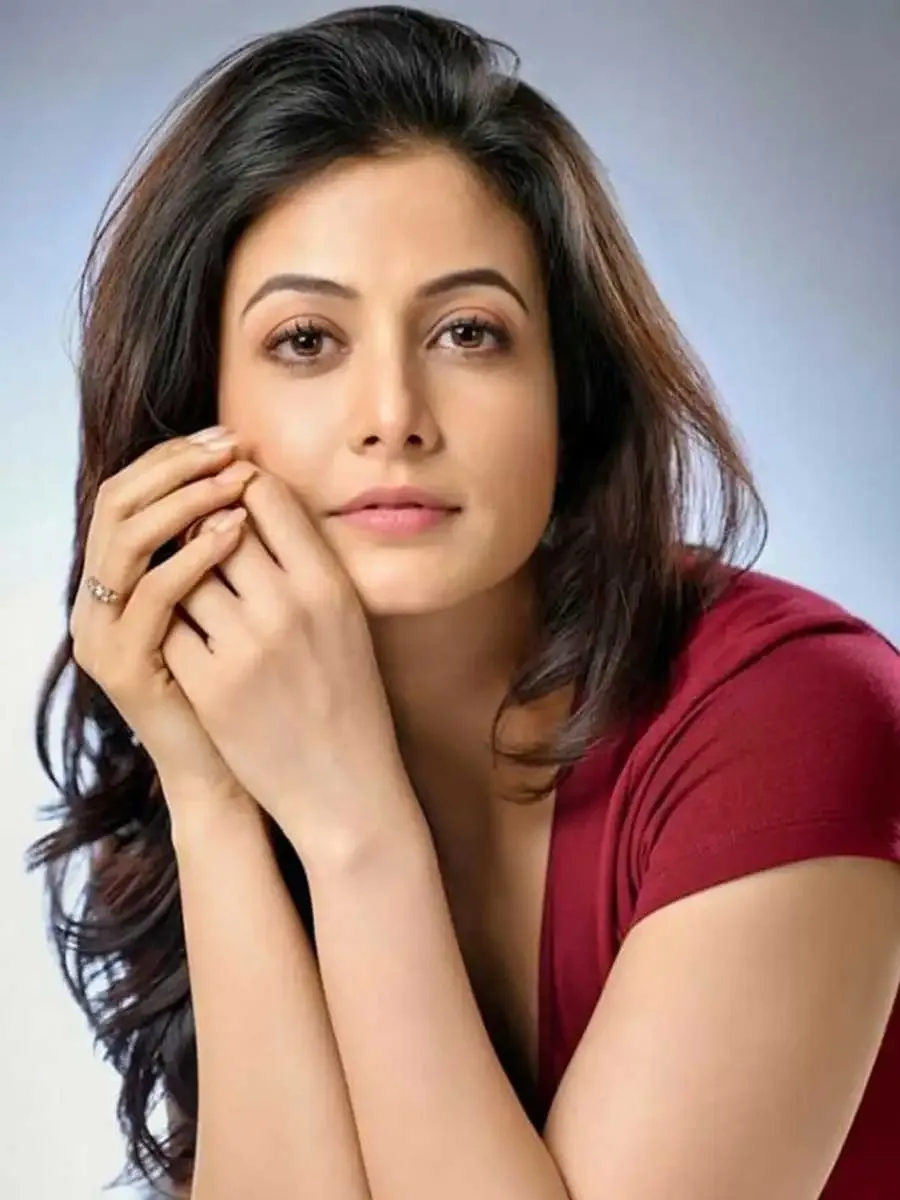 Koel Mallick - Biography