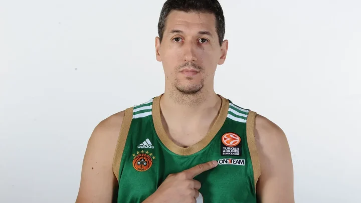 Dimitris Diamantidis Biography: Weight, Daughter, Parents, Height, Age, Net Worth, Siblings, Wife, Team