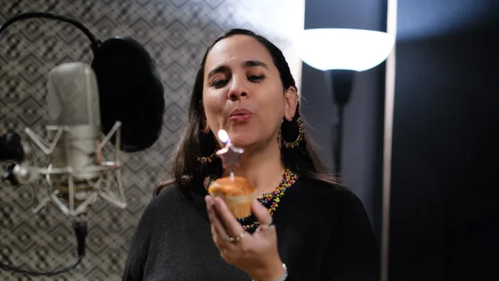 Marta Gómez Biography: Music Videos, Songs, Siblings, Parents, Height, Age, Net Worth, Lyrics, Kids, Husband  