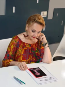 Mihaela Tatu - Biography
