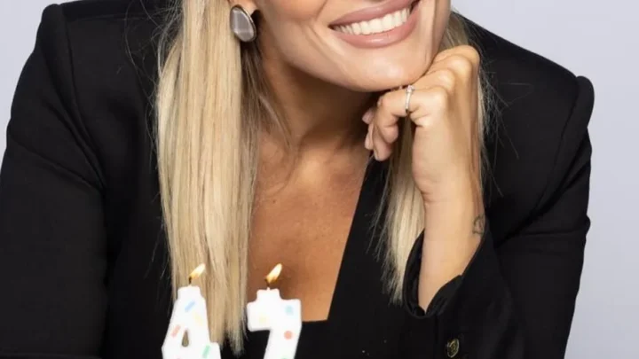 Eleonora Meleti Biography: Books, Husband, Occupation, Religion, Parents, Height, Age, Net Worth, Siblings, Daughter