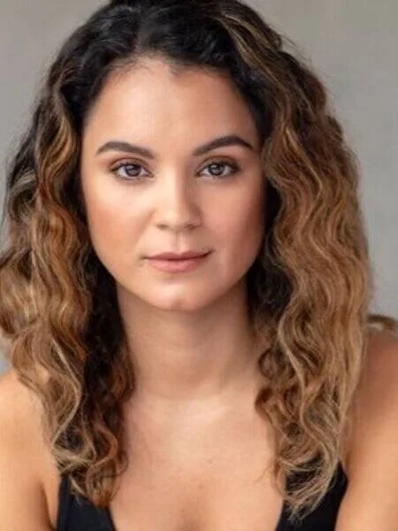 Lara Silva - Biography