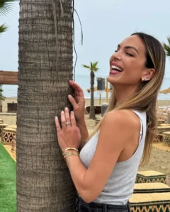 Sarah Nile - Biography