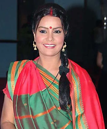 Sucheta Khanna - Biography