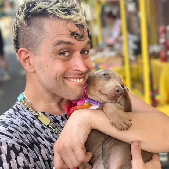 Pete Bennett Biography: Net Worth, Siblings, Parents, Height, Age, Film, TV Series, Songs, Girlfriend