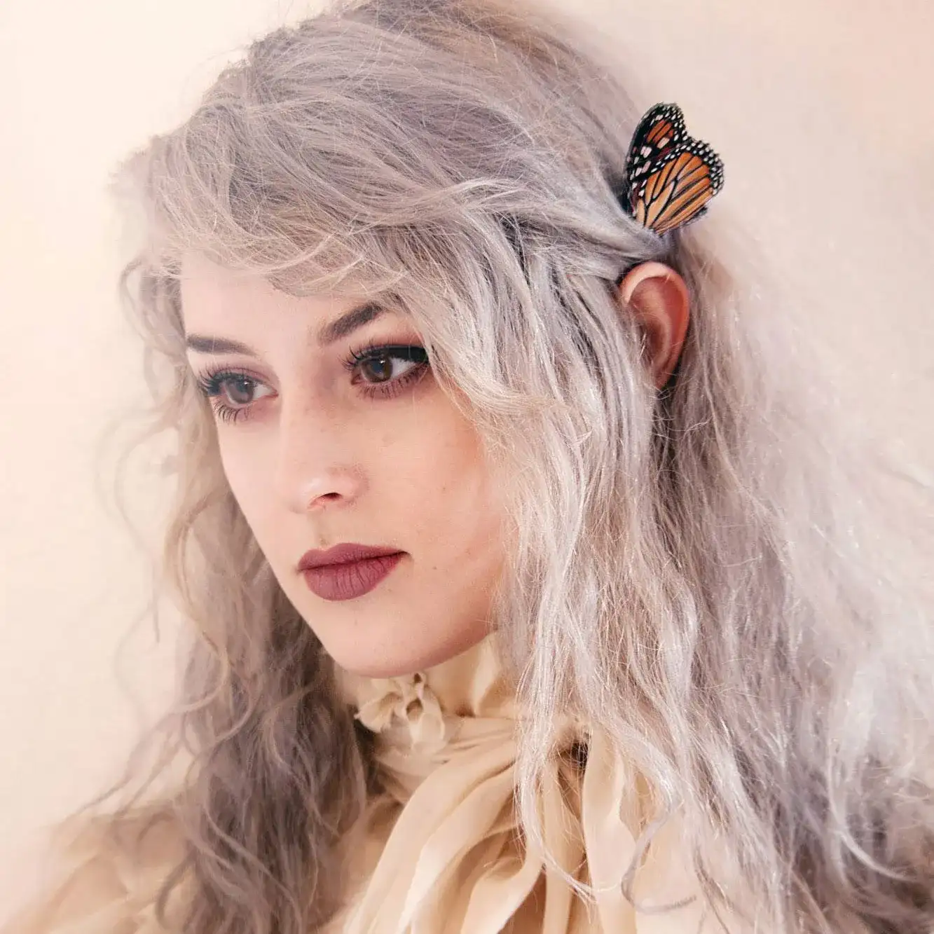 Mothica - Biography
