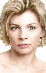 Amelia Curtis - Biography