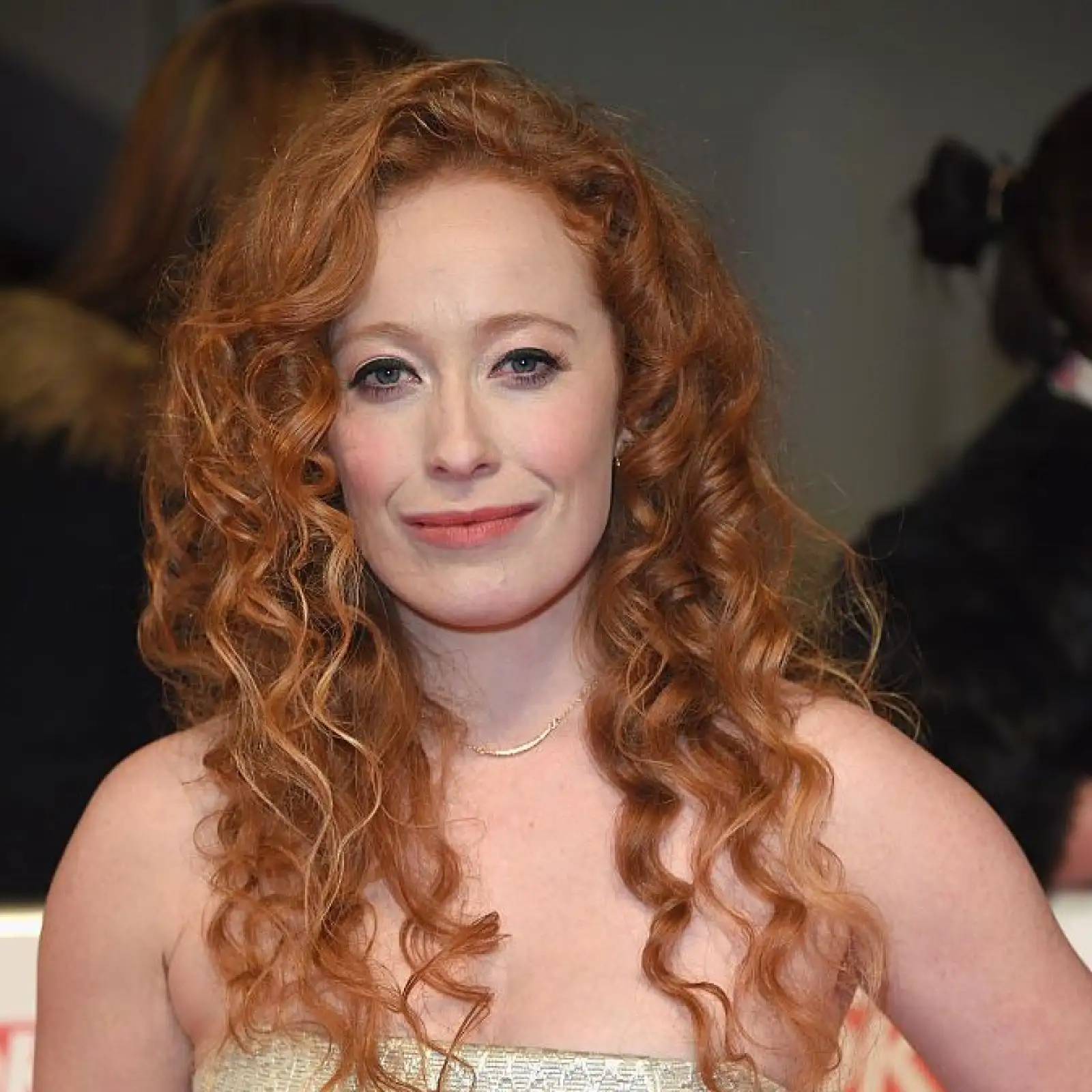 Victoria Yeates - Biography