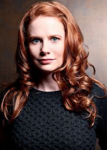 Hillary Tuck - Biography