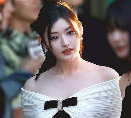 Athena Biography: Net Worth, Age, Songs, Albums, Parents, Boyfriend, Instagram, Height, Real Name, Nationality