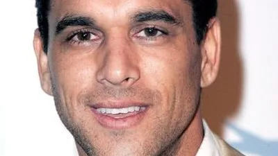Kenny Morrison Biography: Movies, Net Worth, Ethnicity, Wife, Religion, Age, Height, Awards