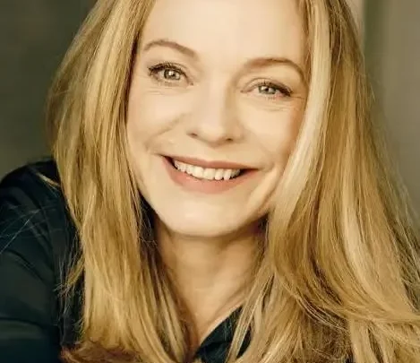 Tushka Bergen Biography: Height, Husband, Net Worth, Ethnicity, Awards, Age, Parents, Movies