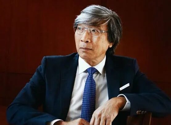 Patrick Soon-Shiong Biography: Ethnicity, Net Worth, Medical Career, Wife, Age, Religion, Awards, Height, Children