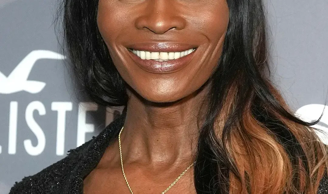 Dominique Jackson Biography: Movies, Height, Age, Net Worth, Ex-Husband, Ethnicity, Books, Parents, Awards