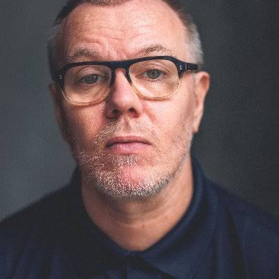 Ricci Harnett - Biography