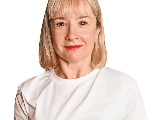 Rebecca Callard Biography: Net Worth, Age, Ethnicity, Height, Husband, Children, Movies, Parents