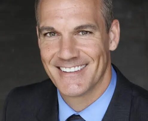 Jan M. Janssen Biography: Net Worth, Ethnicity, Wife, Movies, Parents, Age, Height, Awards