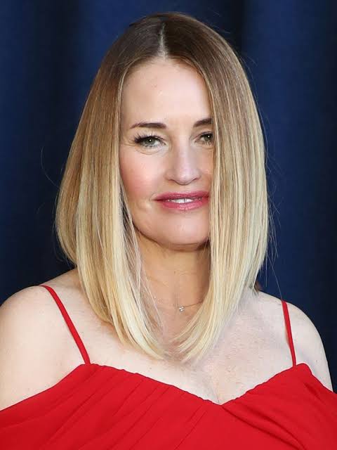 Shannon Kenny Biography: Husband, Age, Children, Net Worth, Religion, Parents, Ethnicity, Height, Movies