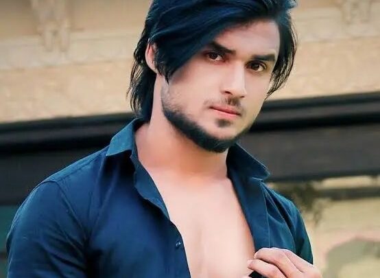 Abraz Khan Biography: Net Worth, Age, Ethnicity, Height, Movies, Girlfriend, Parents, YouTube