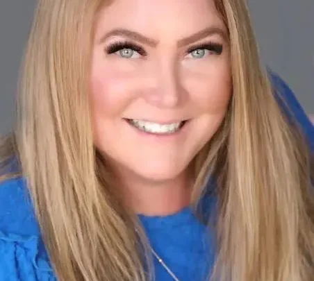 Ami Foster Biography: Husband, Movies, Age, Net Worth, Ethnicity, Songs, Parents, Height
