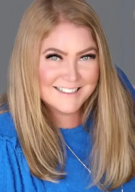 Ami Foster Biography: Husband, Movies, Age, Net Worth, Ethnicity, Songs, Parents, Height