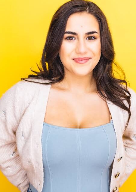 Ariana Nicole Biography: Songs, Ethnicity, Age, Movies, Boyfriend, Height, Parents, Net Worth