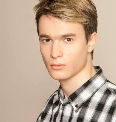 Alberto Fabbretti Biography: Movies, Height, Net Worth, Age, Girlfriend, Ethnicity, Parents, Instagram