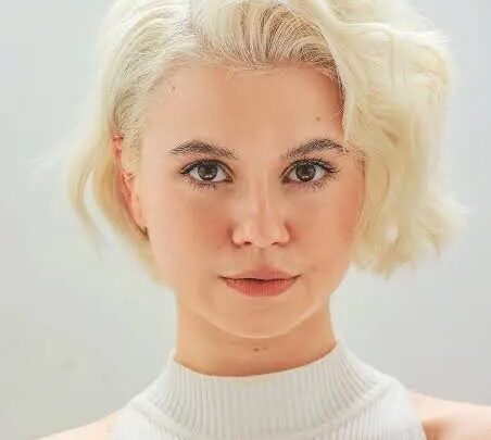 Susan Diol’s Daughter Juliet Cassidy Biography: Parents, Movies, Height, Age, Boyfriend, Ethnicity, Awards, Net Worth