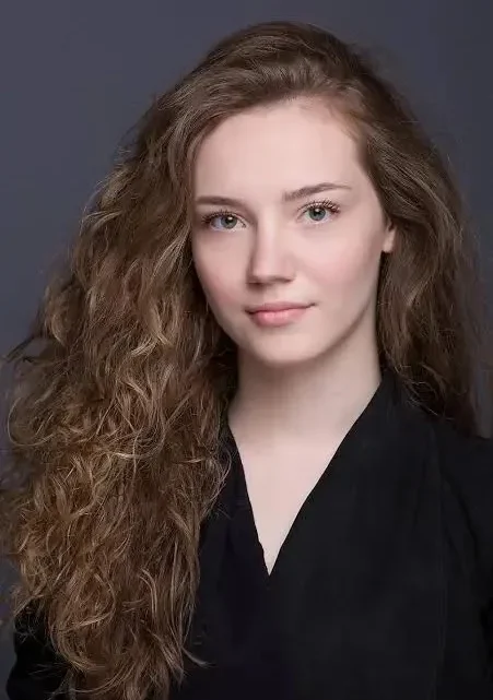 Eslem Akar Biography: Movies, Boyfriend, Age, Height, Religion, Parents, Awards, Net Worth