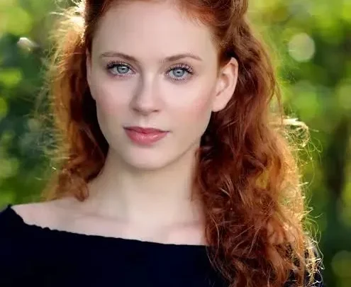 Helena Barlow Bio: Movies, Boyfriend, Net Worth, Age, Ethnicity, Parents, Height, Religion
