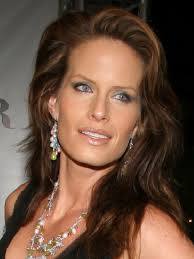 Monika Schnarre - Biography