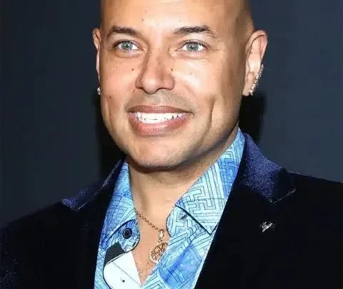 Thom Allison Biography: Awards, Ethnicity, Height, Net Worth, Age, Parents, Religion, Wife