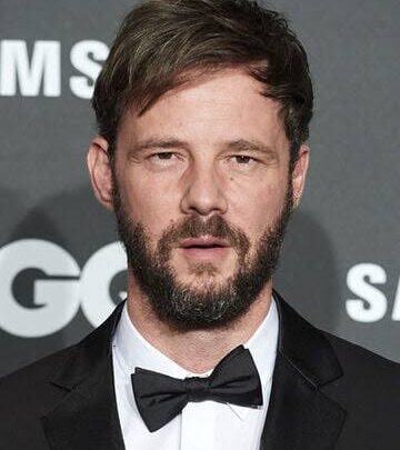 Eloy Azorín Biography: Height, Age, Net Worth, Ethnicity, Awards, Parents, Wife, Movies