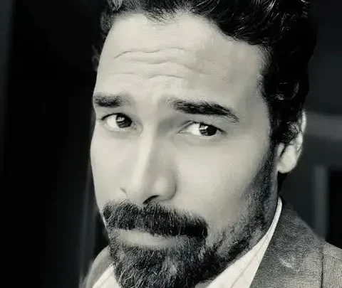 Reinaldo Faberlle Biography: Height, Net Worth, Ethnicity, Wife, Age, Movies, Parents, Religion