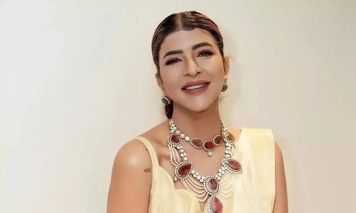 Lakshmi Manchu Biography: Height, Net Worth, Movies, Husband, Ethnicity, Age, Awards, Parents, Religion