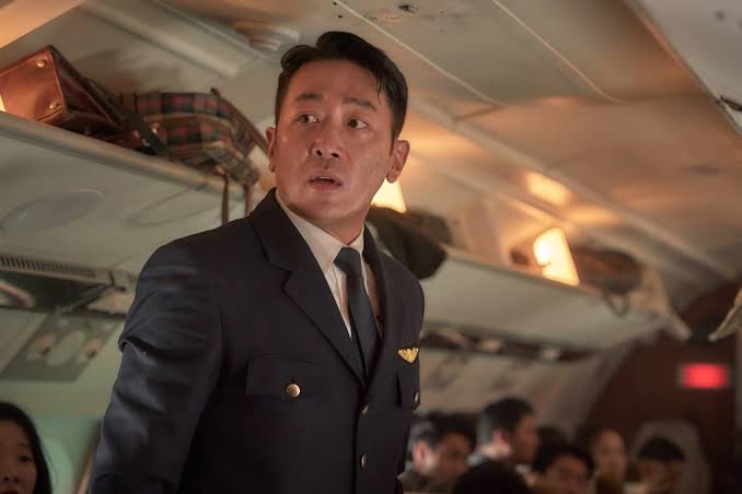 Ha Jung-woo Biography: Parents, Height, Net Worth, Movies, TV Shows, Age, Wife, Instagram, Nationality