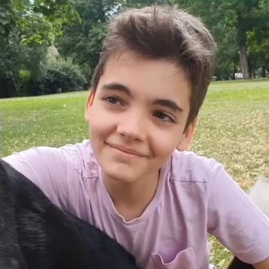 Anton Kottas Biography: Songs, Age, Parents, Height, Net Worth, Movies, Wife, Concerts