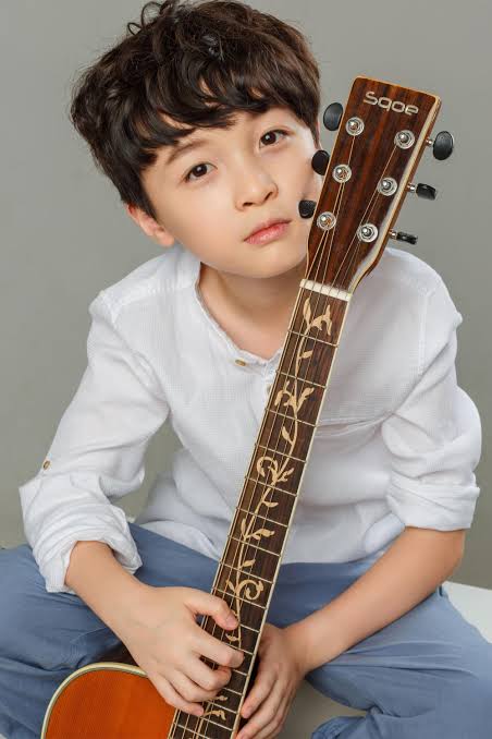 Anson Shi - Biography