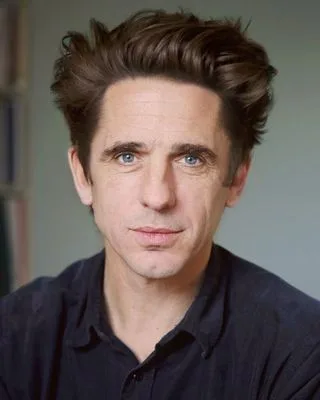 Samuel Irons Biography: Age, Wife, Net Worth, Movies, Siblings, Height, Parents