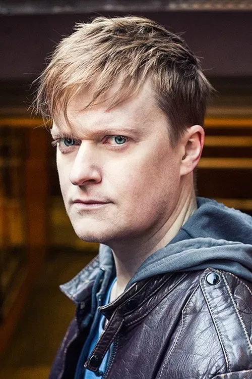 Steven Boyer - Biography