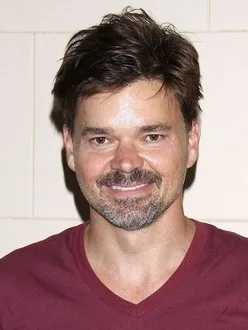 Hunter Foster - Biography