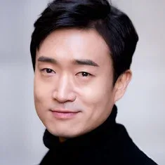 Jo Woo-jin - Biography
