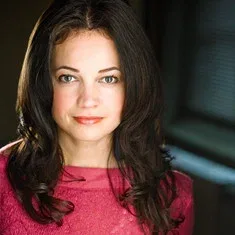 Maryke Hendrikse - Biography