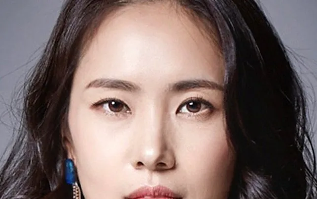 Park Su-yeon Biography: Movies, Age, Height, Net Worth, Parents, TV Shows, Awards