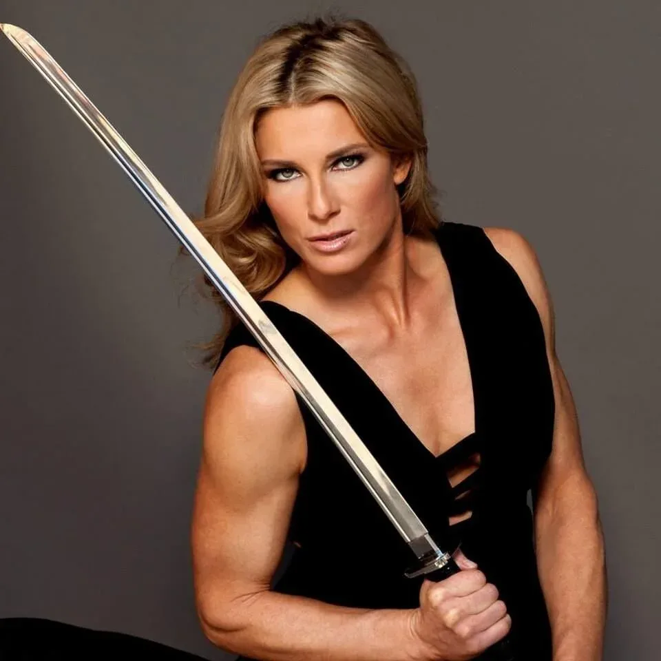 Heidi Moneymaker - Biography