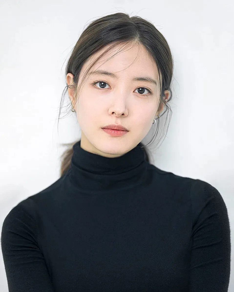 Lee Se-young - Biography