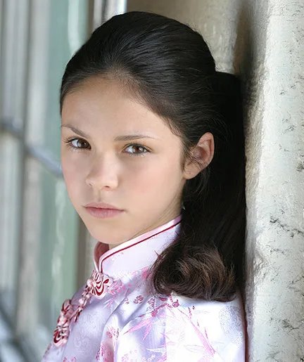 Amanda Gallo - Biography