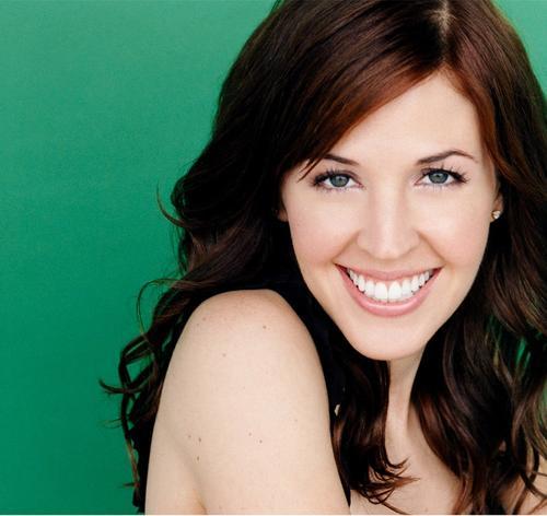 Danielle De Luca Biography: Age, Net Worth, Height, Siblings, Religion, Parents, Movies, Awards, Husband