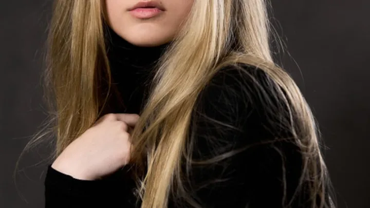 Daniella Devaney Biography: Boyfriend, Age, Siblings, Net Worth, Parents, Height, Movies